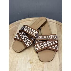 BCBGeneration KRISTA‎ Camel White Logo Shoes Womens 9.5 Flat Slide Tan Casual